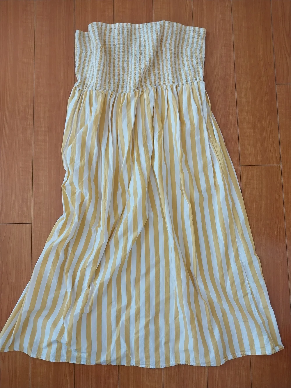 Beautifuk A New Day Yellow/White Strapless Smocked Midi Dress Sz Size Large L - Picture 5 of 9